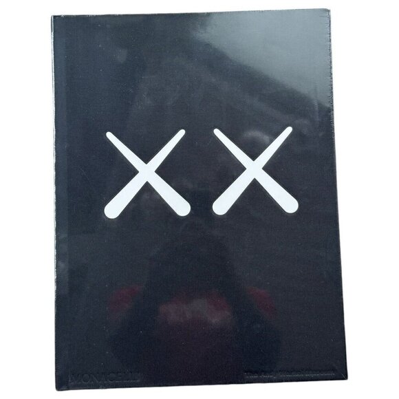 KAWS + WARHOL x UNIQLO UT Collection Hardcover Art Book & Shoulder Tote Bag 2024 - Picture 9 of 11